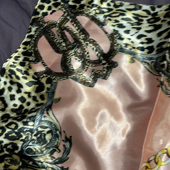 100% Silk Pink and Leopard Scarf - Picture 3 of 7